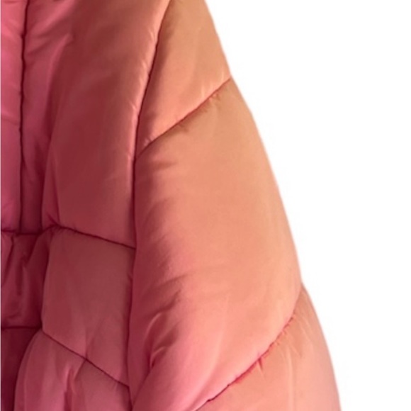 Vintage CHANEL 90s Rare collectible pink silk puffer coat - Picture 5 of 11